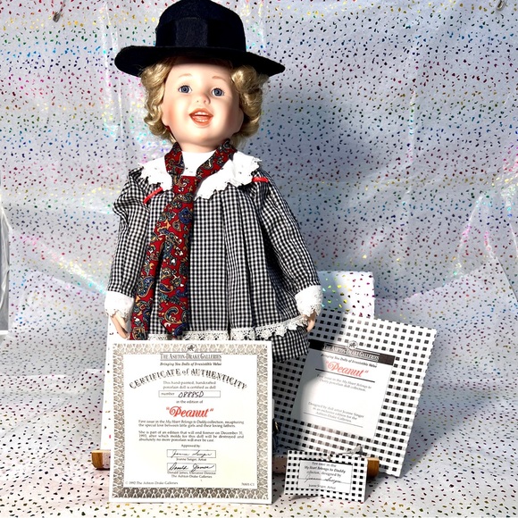 Vintage Ashton-Drake Galleries Porcelain Doll, Peanut, My Heart Belongs to Daddy - Picture 4 of 10
